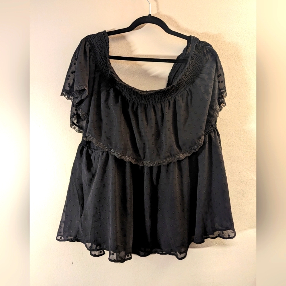 Torrid off the shoulder top, 3x